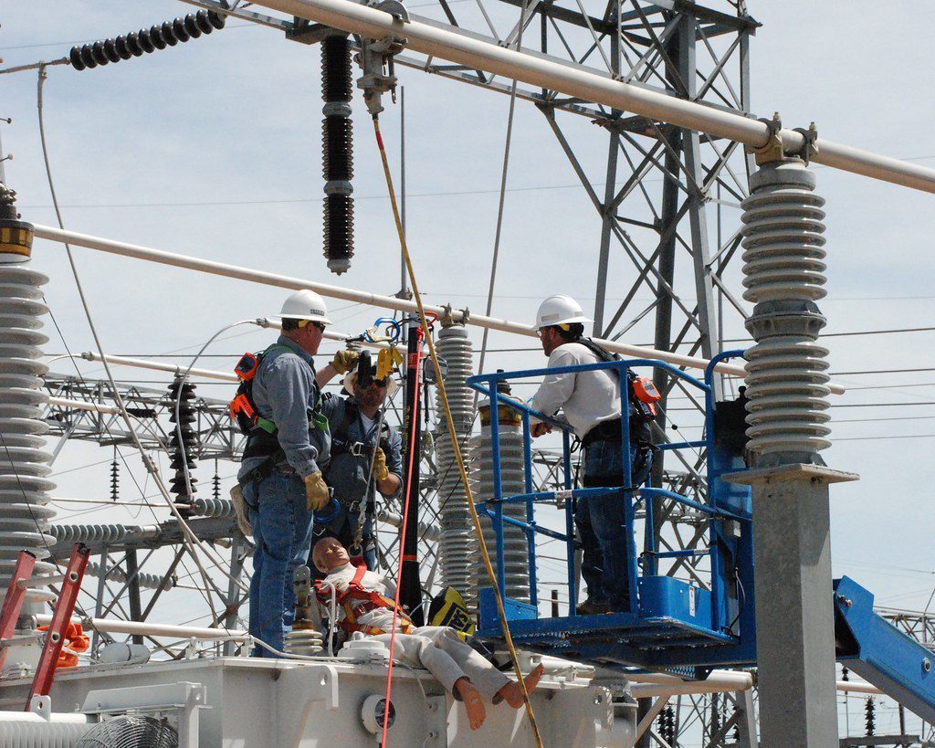 steel workers, concrete, formwork
